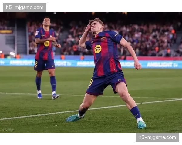 巴萨3-0完胜莱万特重返积分榜首位，坎塞洛当选全场最佳