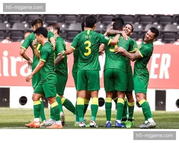 科隆队因大规模流感侵袭，赛前最后一练仅14名球员参加